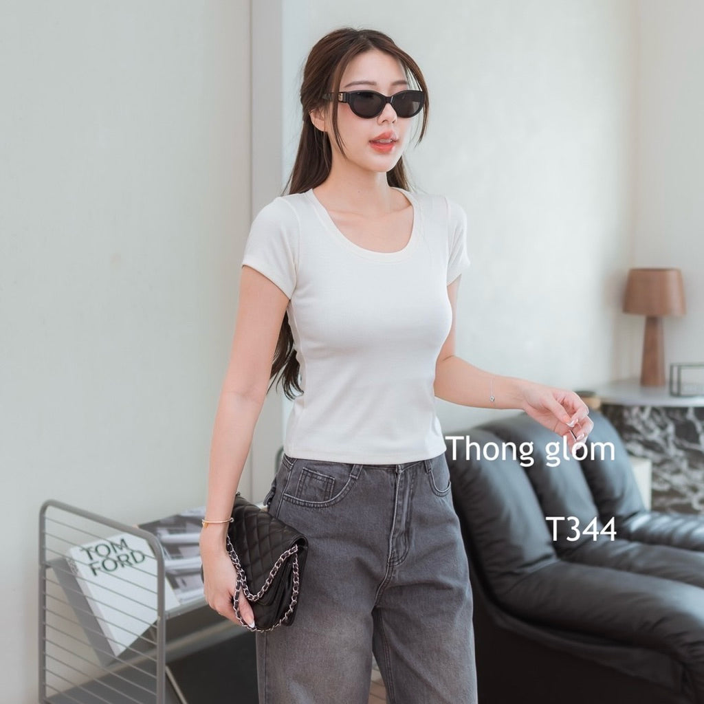 【T700】质量超好！ 圆领基础女上衣ThongGlom