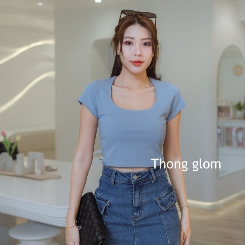 【T310】Thong Glom 不透圆领经典短款上衣